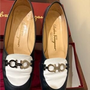 Salvatore Ferragamo White Flats Luxurious Design